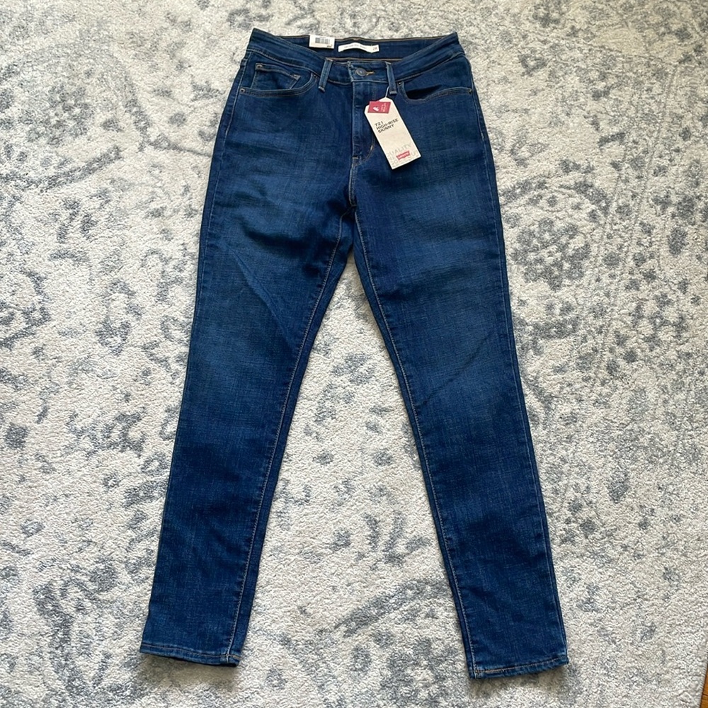 NWT Women’s Levi 721 High-Rise Skinny Jean